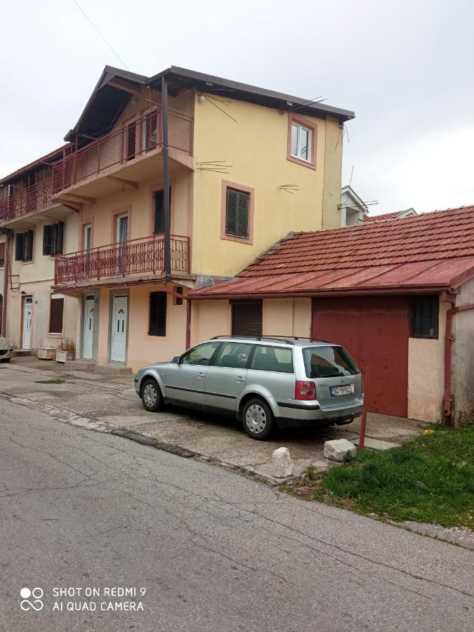 Apartman Radoman Cetynia Zewnętrze zdjęcie